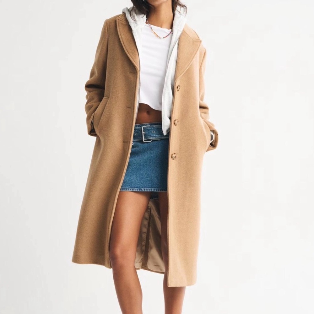 Abercrombie Wool Dad Coat. Camel. Size M.